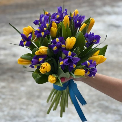 Заказать букет из тюльпанов - "Солнечное небо" с доставкой в по Архангельску
